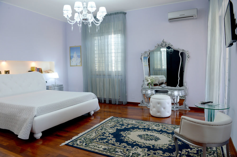Il Giardino Delle Jacaranda Bed & Breakfast Talsano Ngoại thất bức ảnh