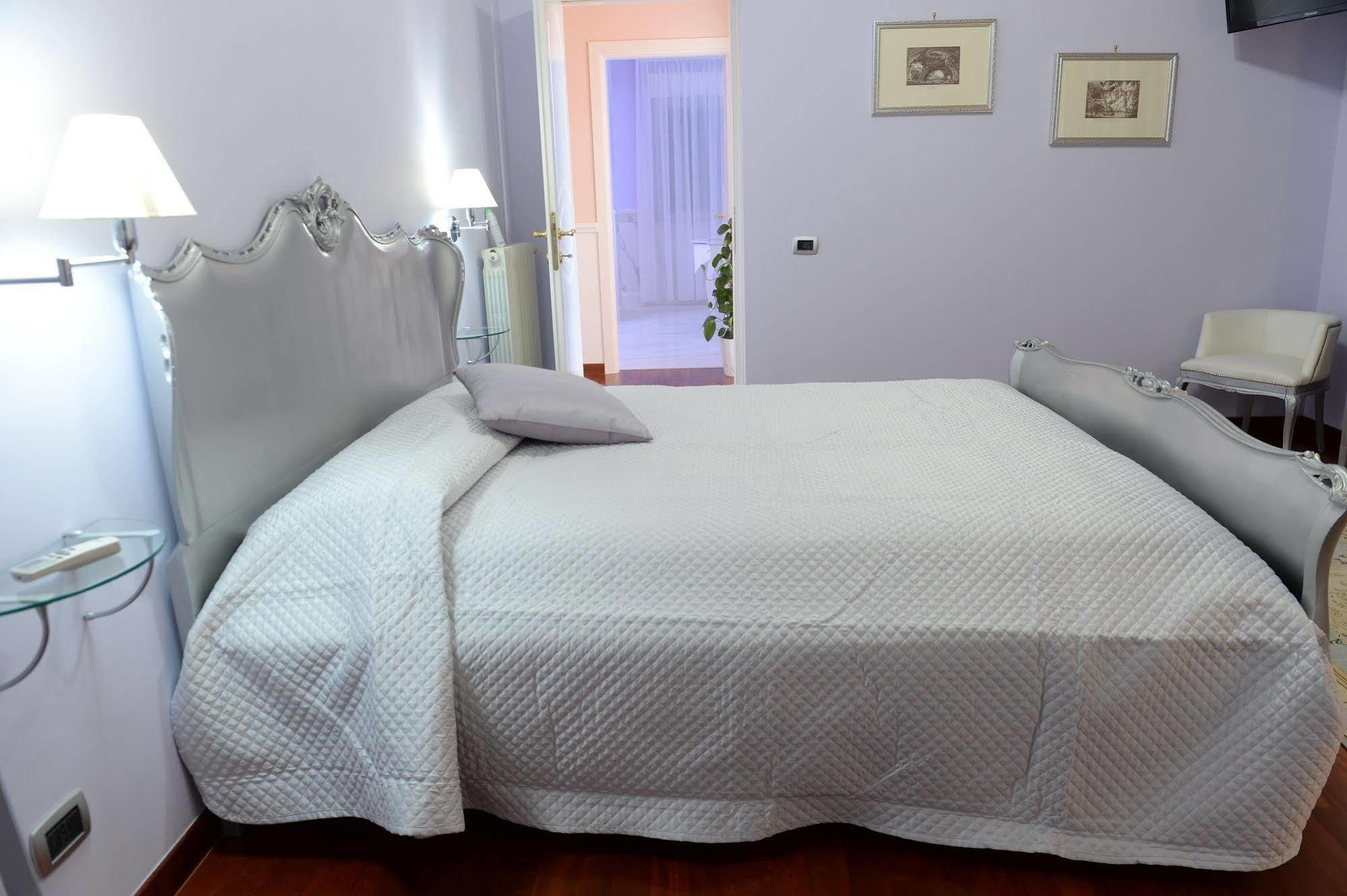 Il Giardino Delle Jacaranda Bed & Breakfast Talsano Ngoại thất bức ảnh